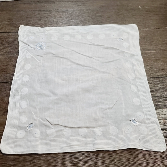 Vintage White Cotton Blue Embroidered S Initial Handkerchief - Picture 1 of 9